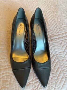 Anne Klein gray Pointed Toe Pumps with Leopard Inset